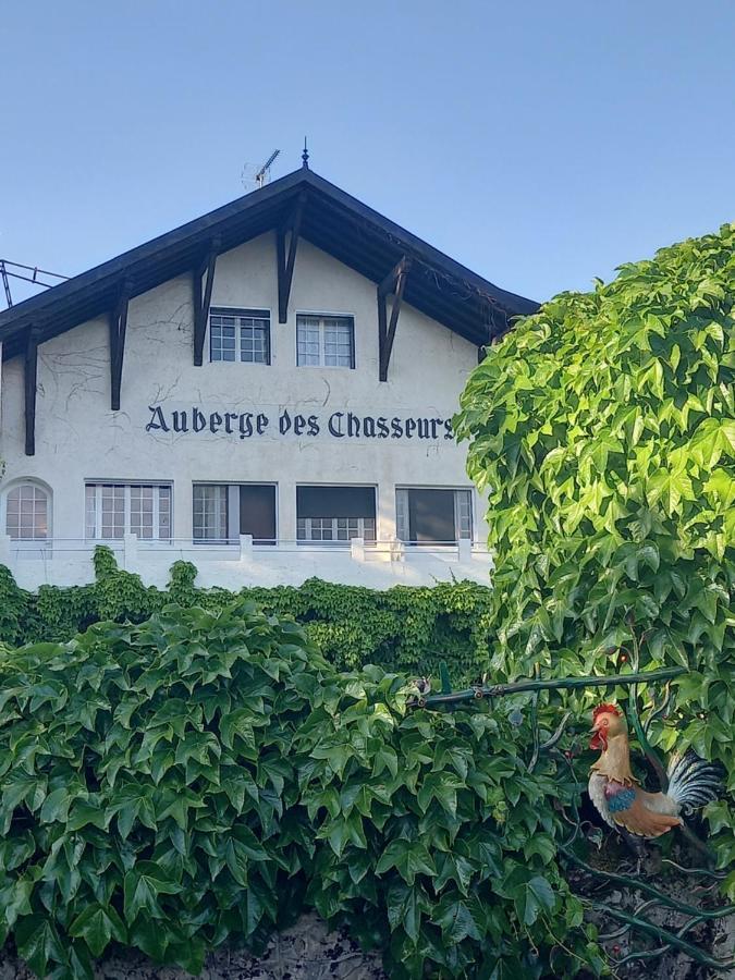 Auberge Des Chasseurs Échenevex Exteriör bild